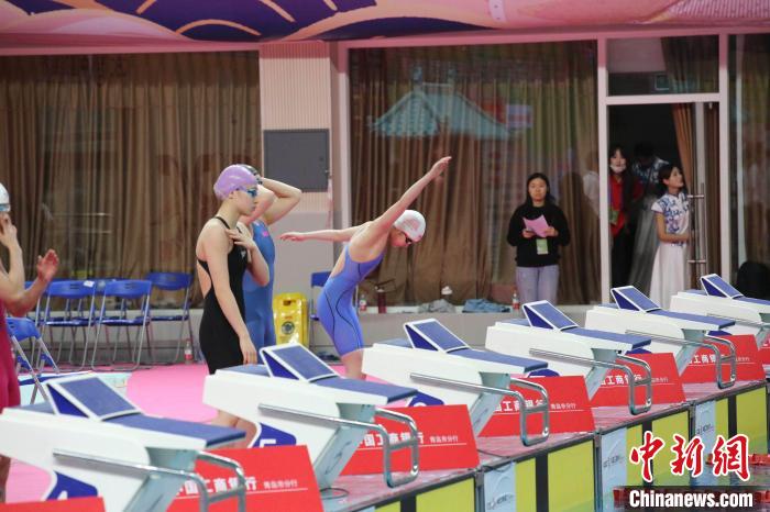 全国春季游泳锦标赛落幕