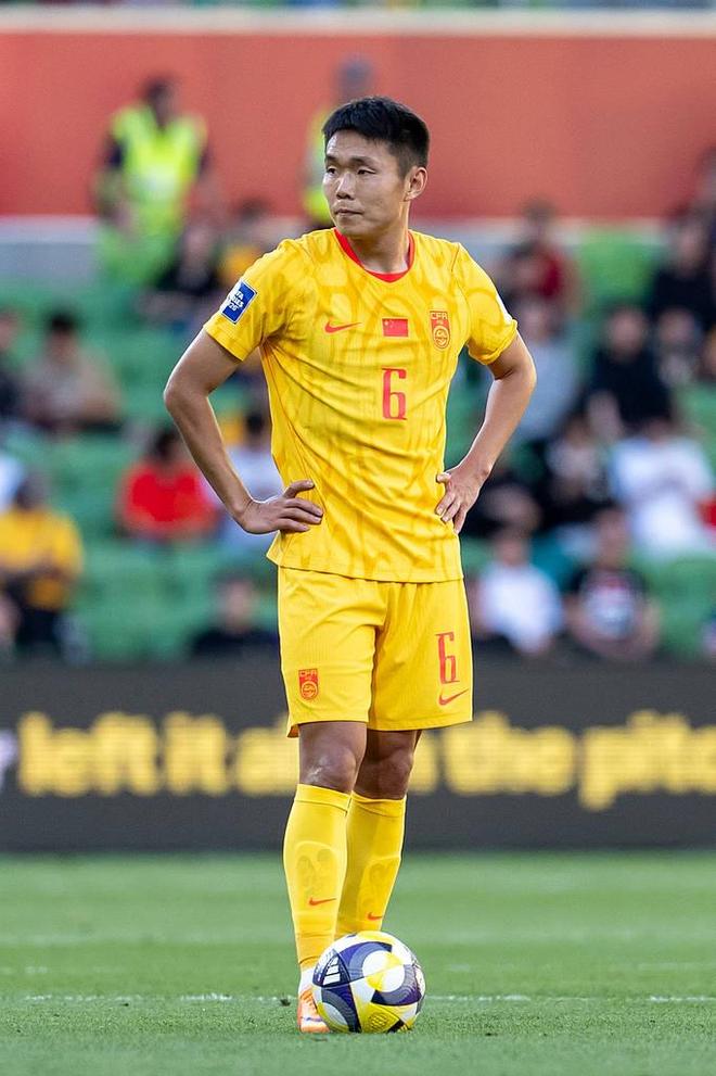 邵佳一率新国足迎战喀麦隆，年轻力量成关键