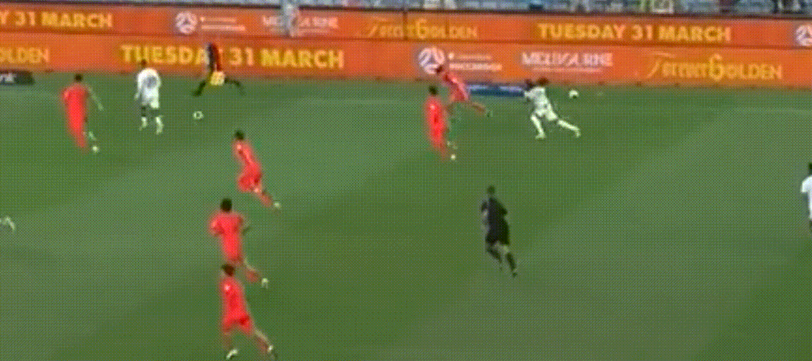 邵佳一率新国足迎战喀麦隆，年轻力量成关键