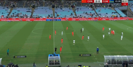 邵佳一率新国足迎战喀麦隆，年轻力量成关键