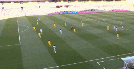 邵佳一率新国足迎战喀麦隆，年轻力量成关键