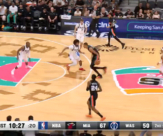 文班亚马26分钟砍40+13创历史纪录